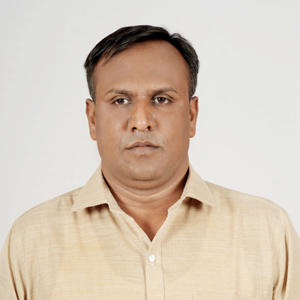 Dr R GOVINDASAMY